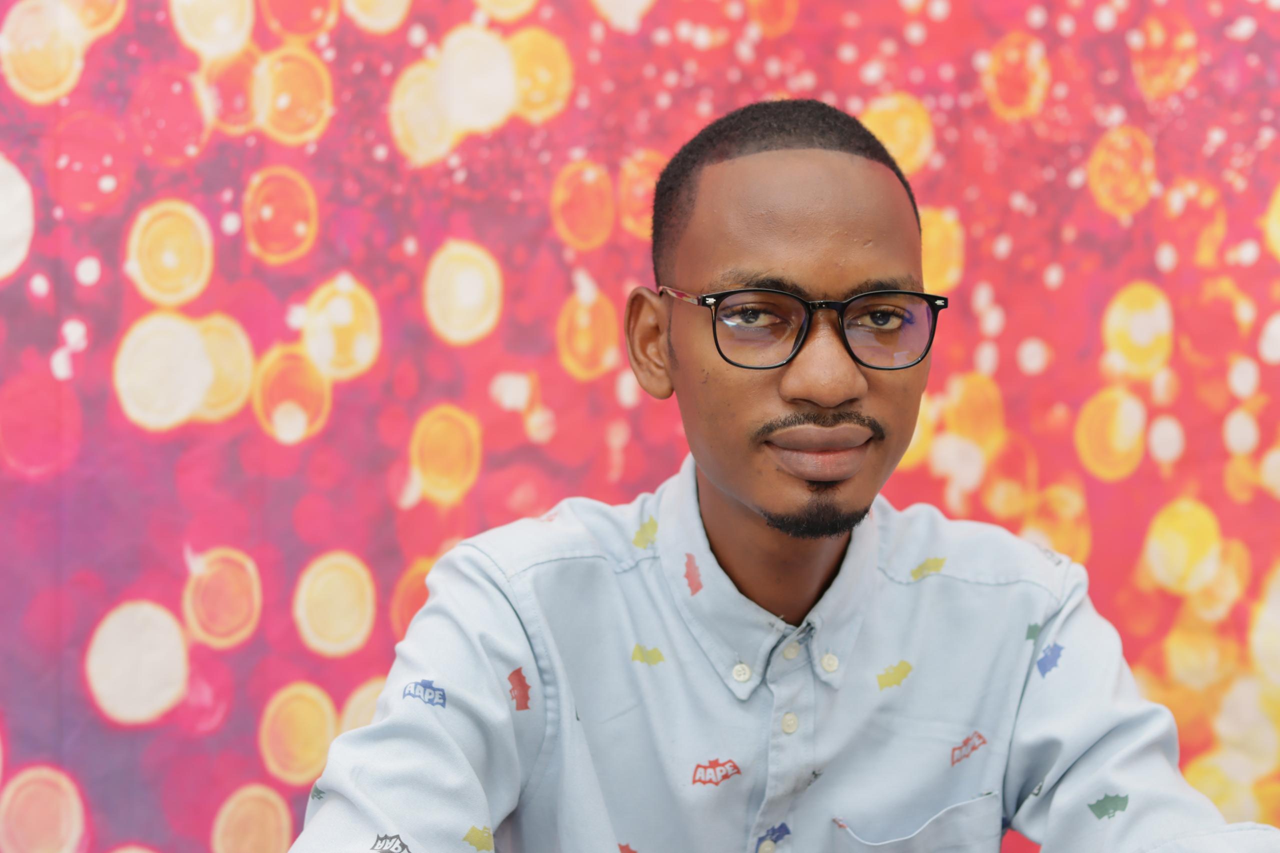 Équipe Grand Pixel Solutions au bureau technique sécurité Conakry
